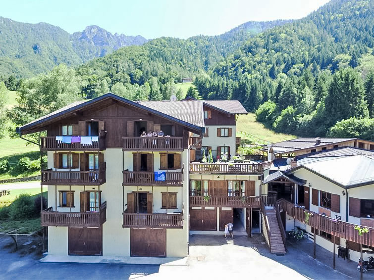 Search and Stay destination Tiarno di Sotto, Trentino-Alto Adige - Italy from AU$ 223. Lembondel