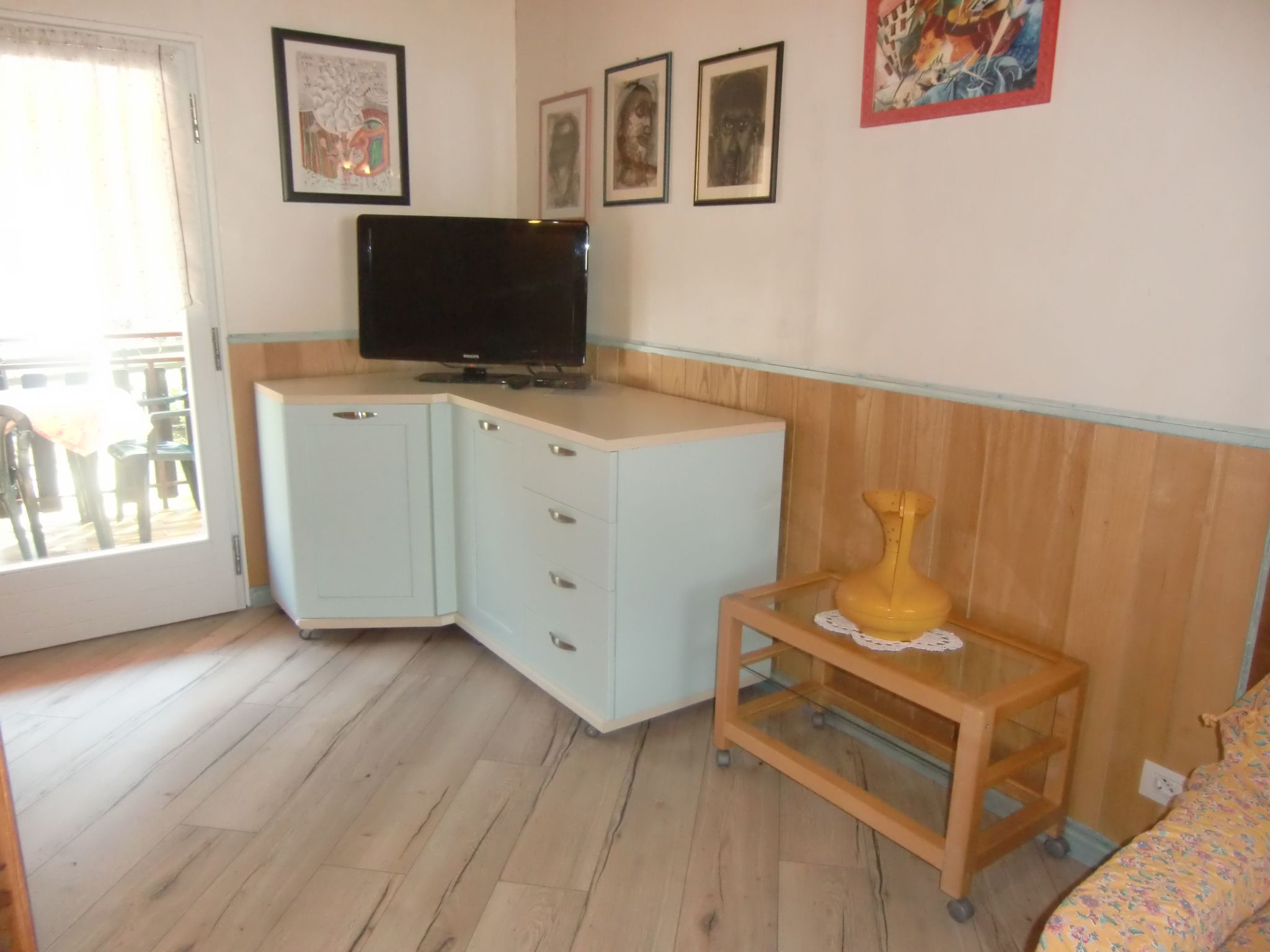 Freistehendes Haus mit eingezäuntem Privatgarten-Binnen