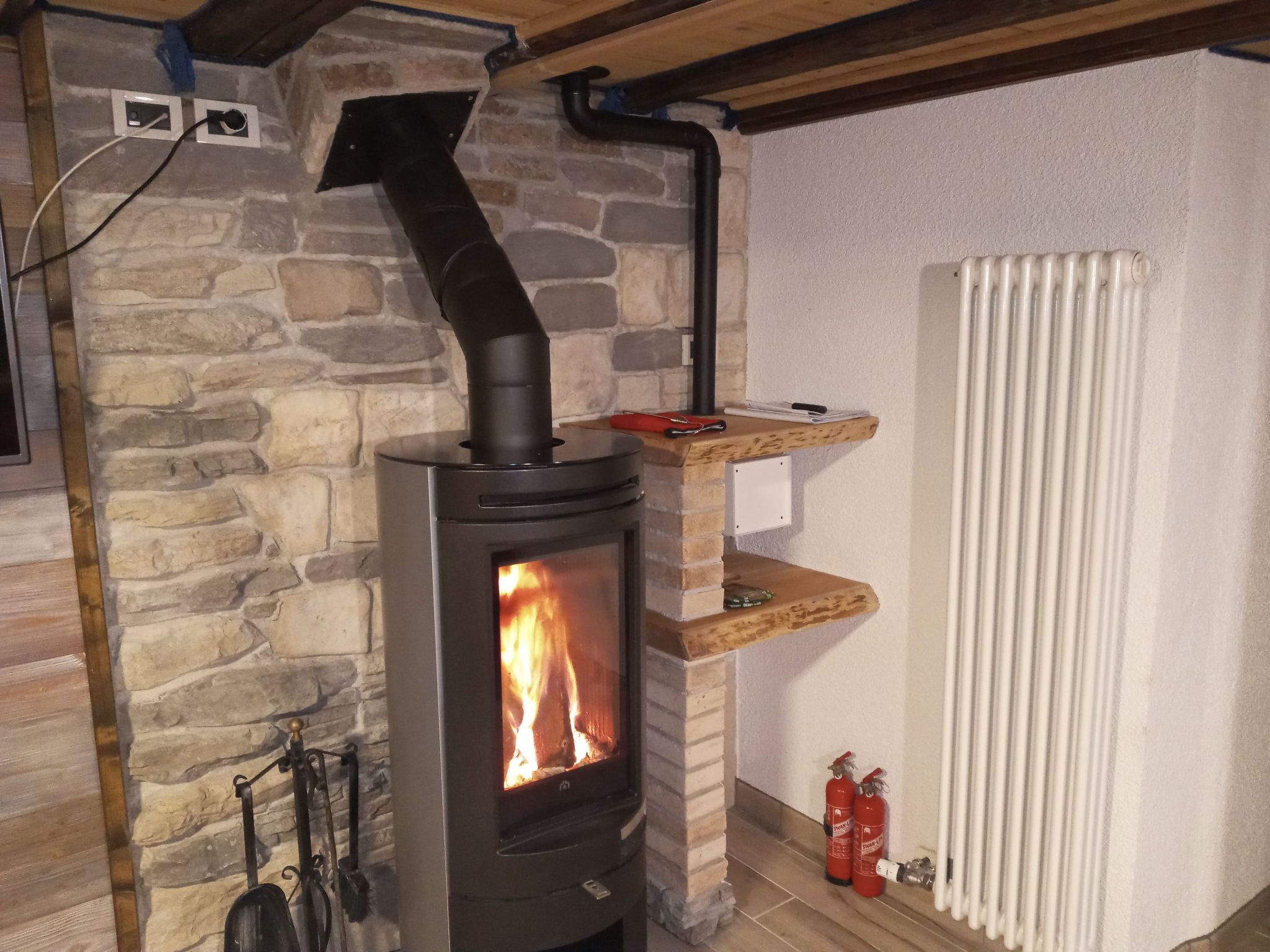 Freistehendes Haus mit eingezäuntem Privatgarten-Binnen