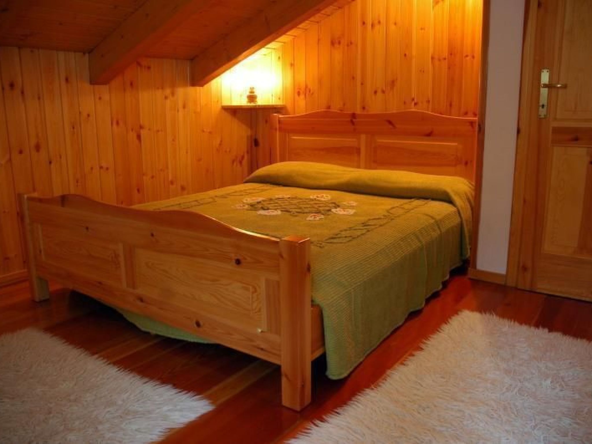 2-stöckige Wohnung mit privatem Garten-Binnen