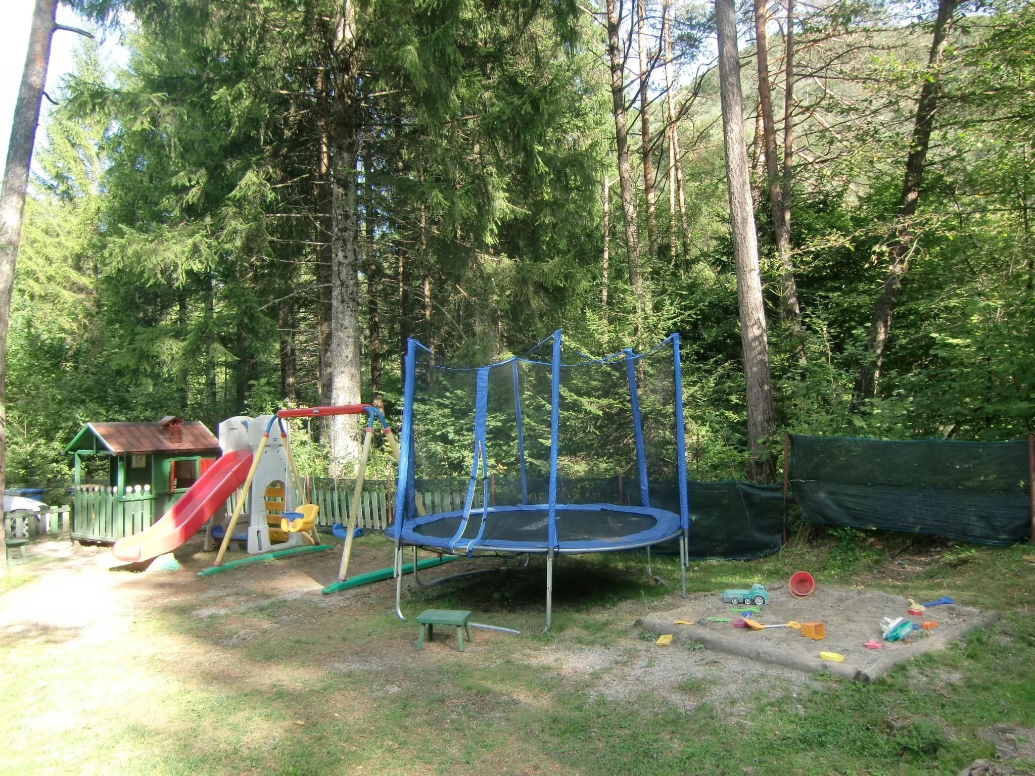 2-stöckige Wohnung mit privatem Garten-Binnen