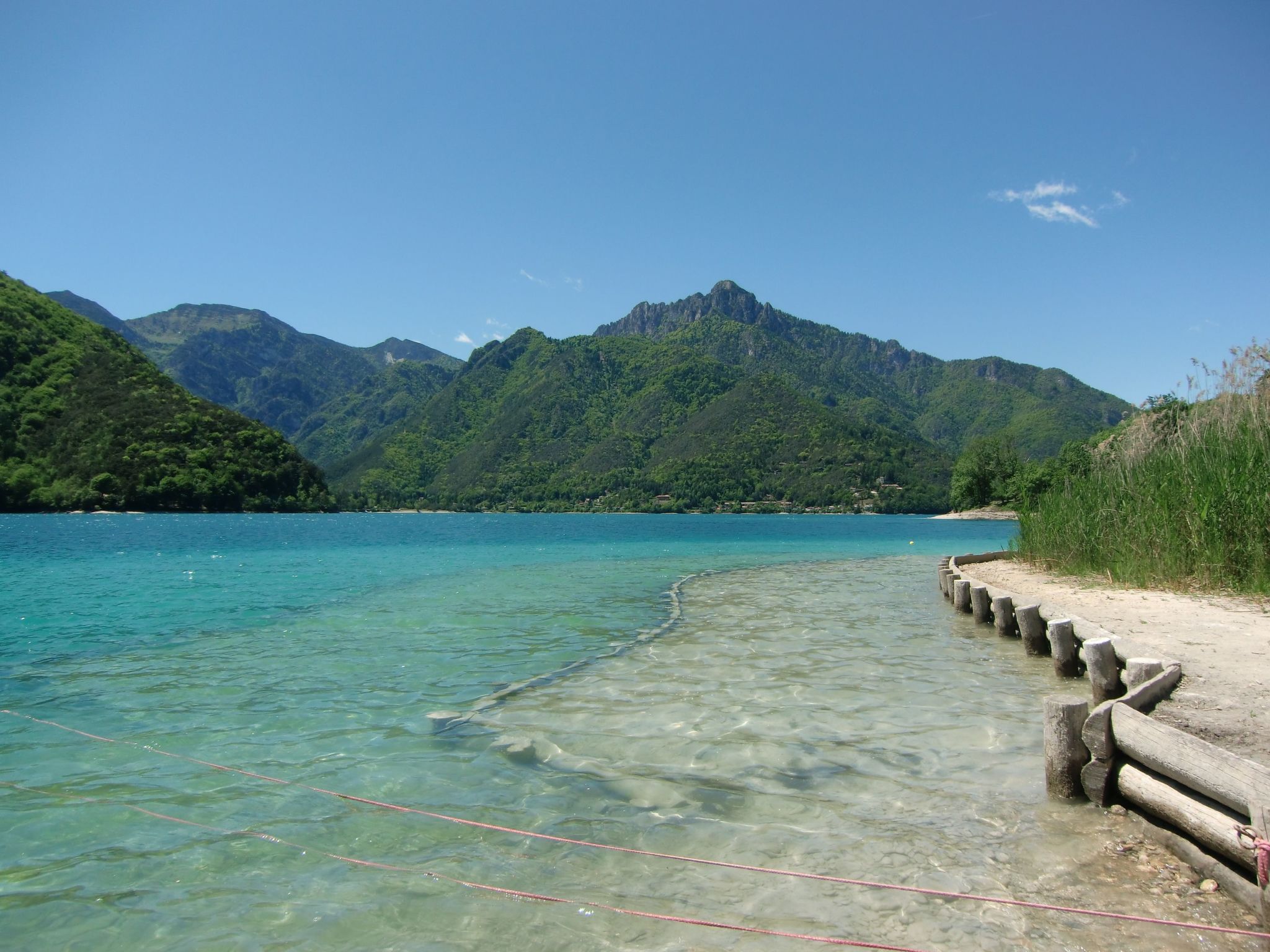 Wohnung im ersten Stock mit schönem Seeblick-Binnen