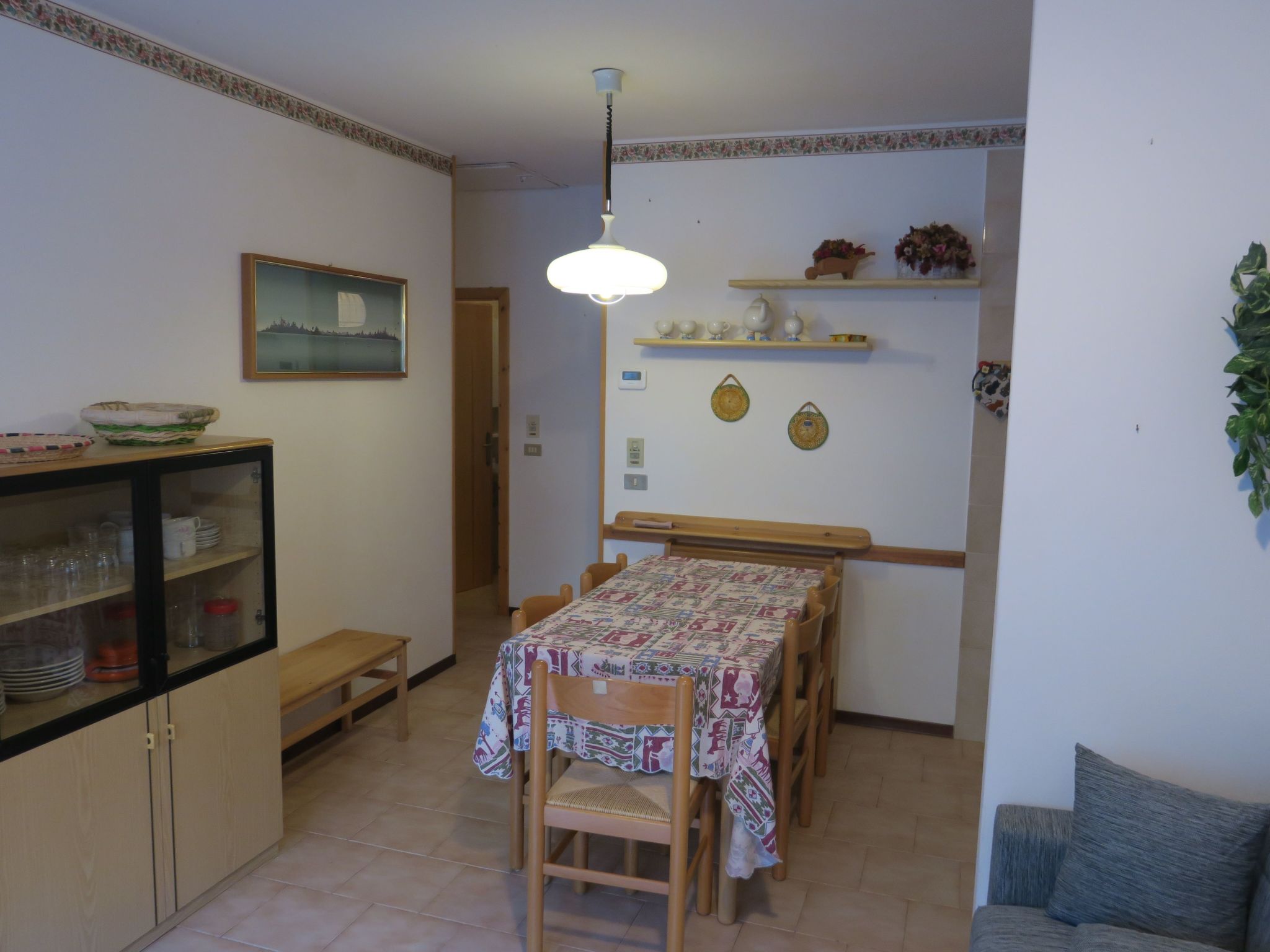 Wohnung mit Balkon mit Seeblick-Inside