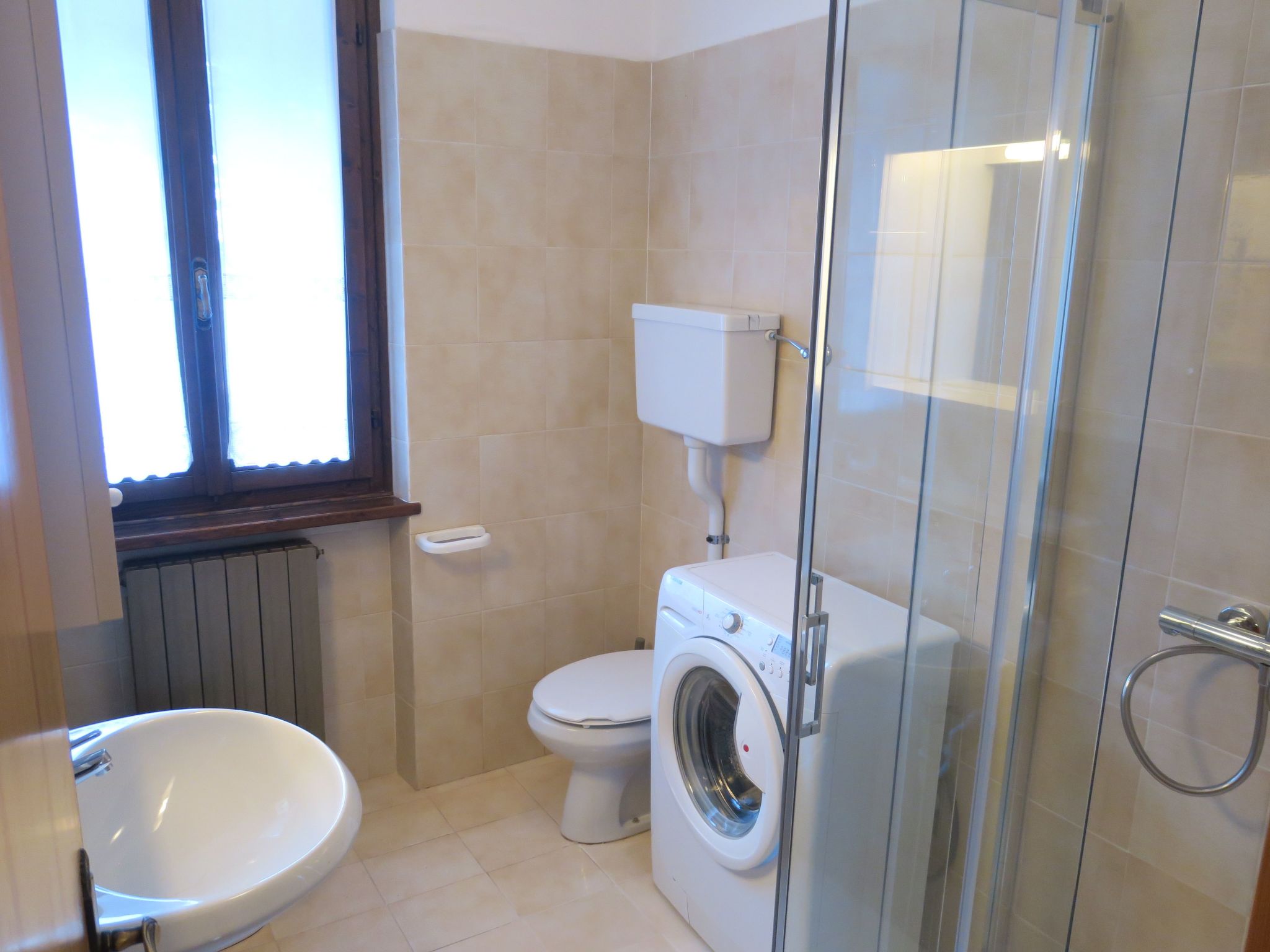 Wohnung mit Balkon mit Seeblick-Inside