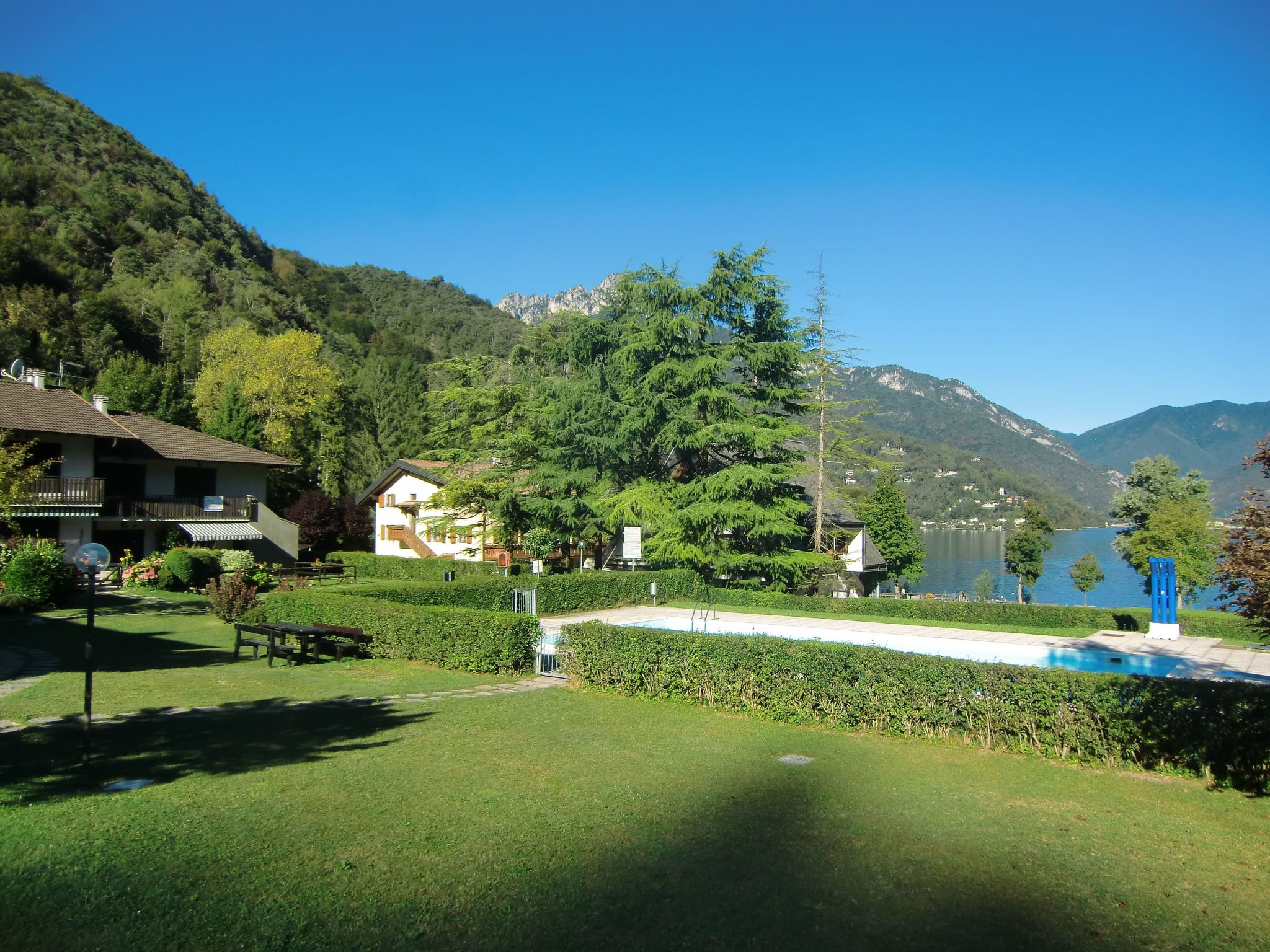 Wohnung mit Balkon mit Seeblick-Inside
