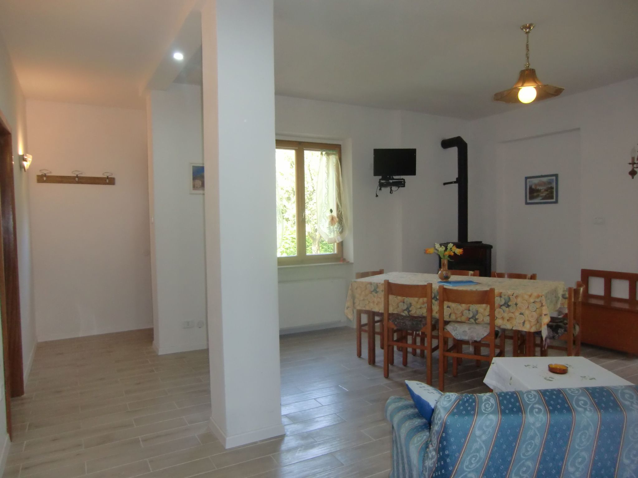 Sehr geräumige Wohnung inmitten der Natur-Dedans