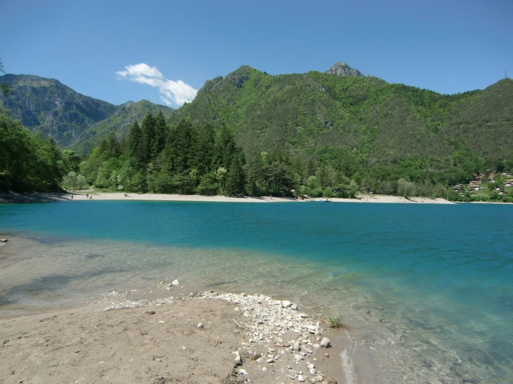 Sehr geräumige Wohnung inmitten der Natur-Dedans