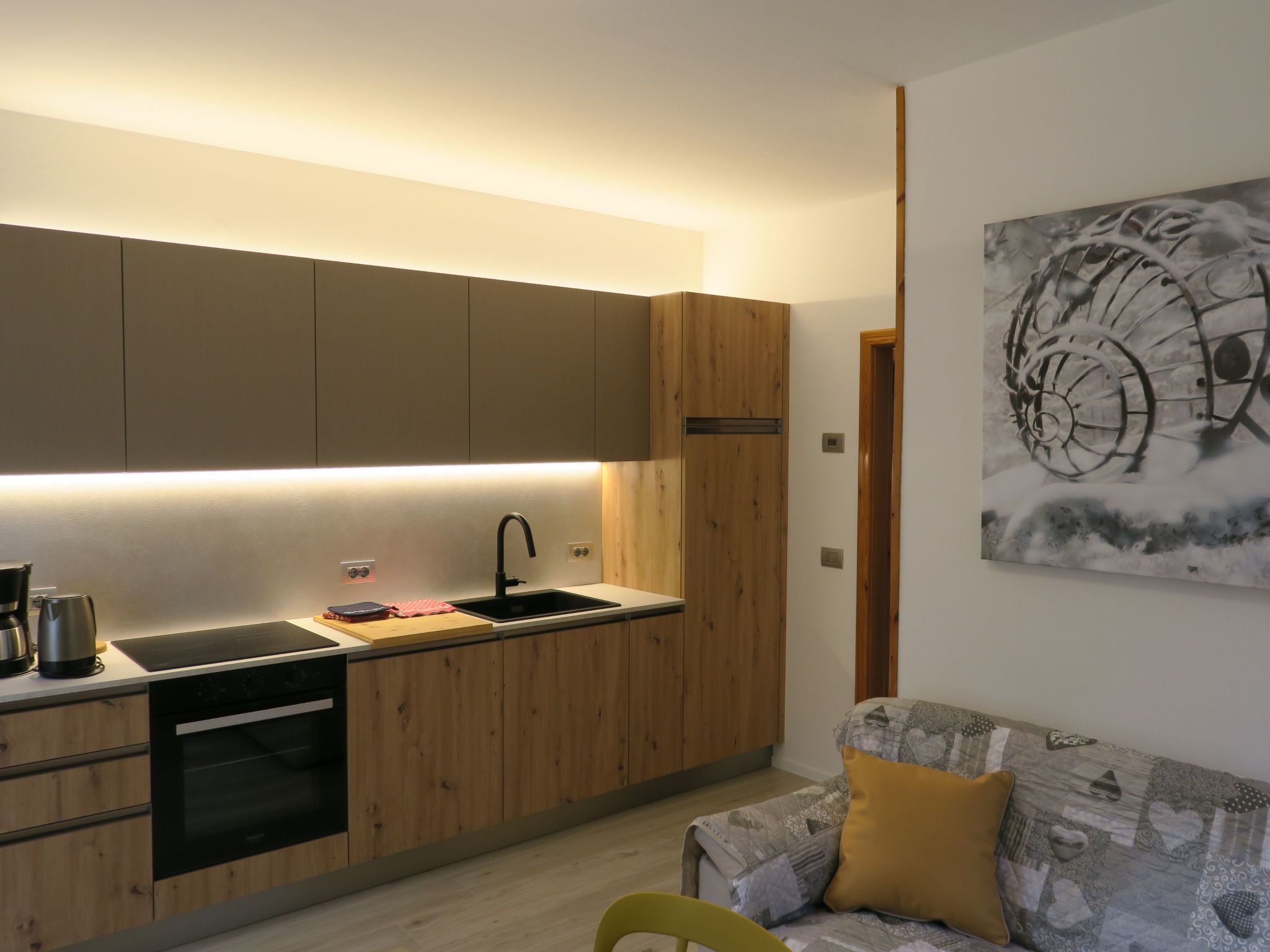 Erdgeschosswohnung mit möbliertem Garten-Binnen