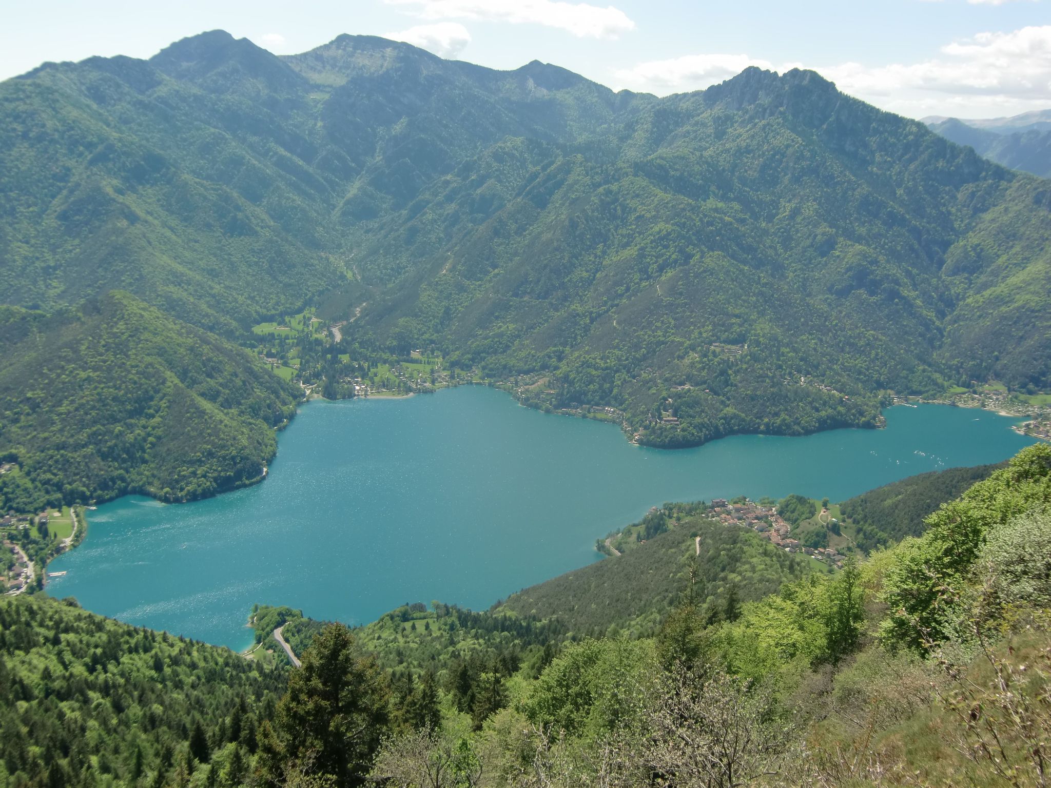 Erdgeschosswohnung mit möbliertem Garten-Binnen