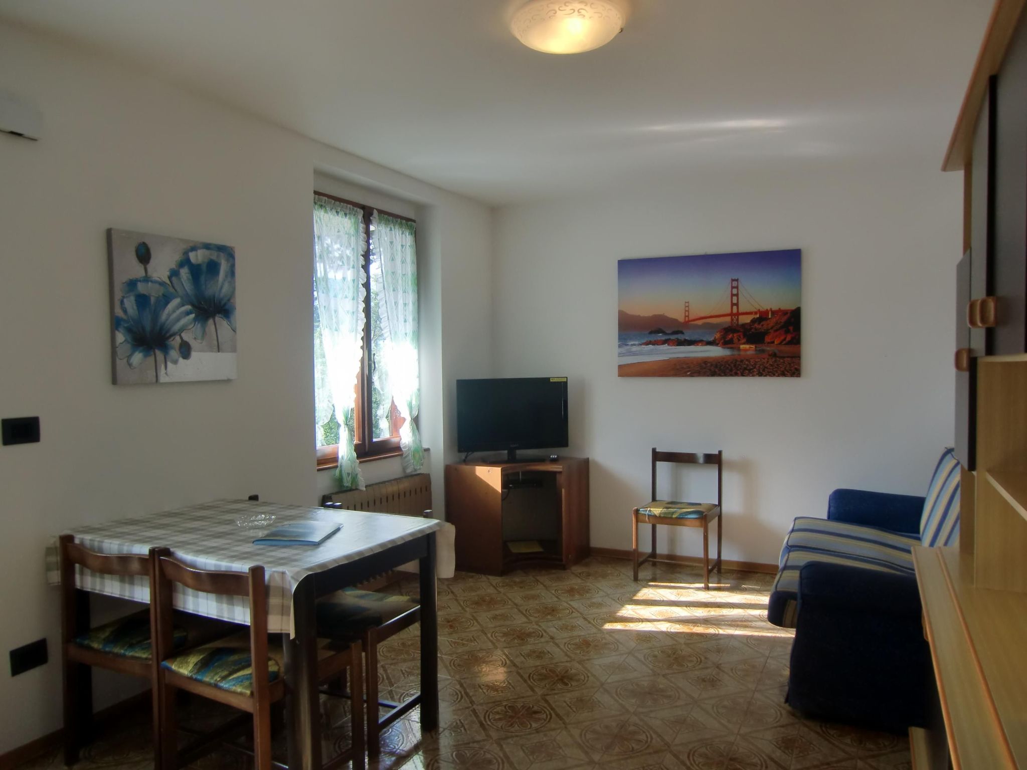 WOHNUNG IM ERDGESCHOSS MIT POSITION IM ÜBERBLICK - Image 3