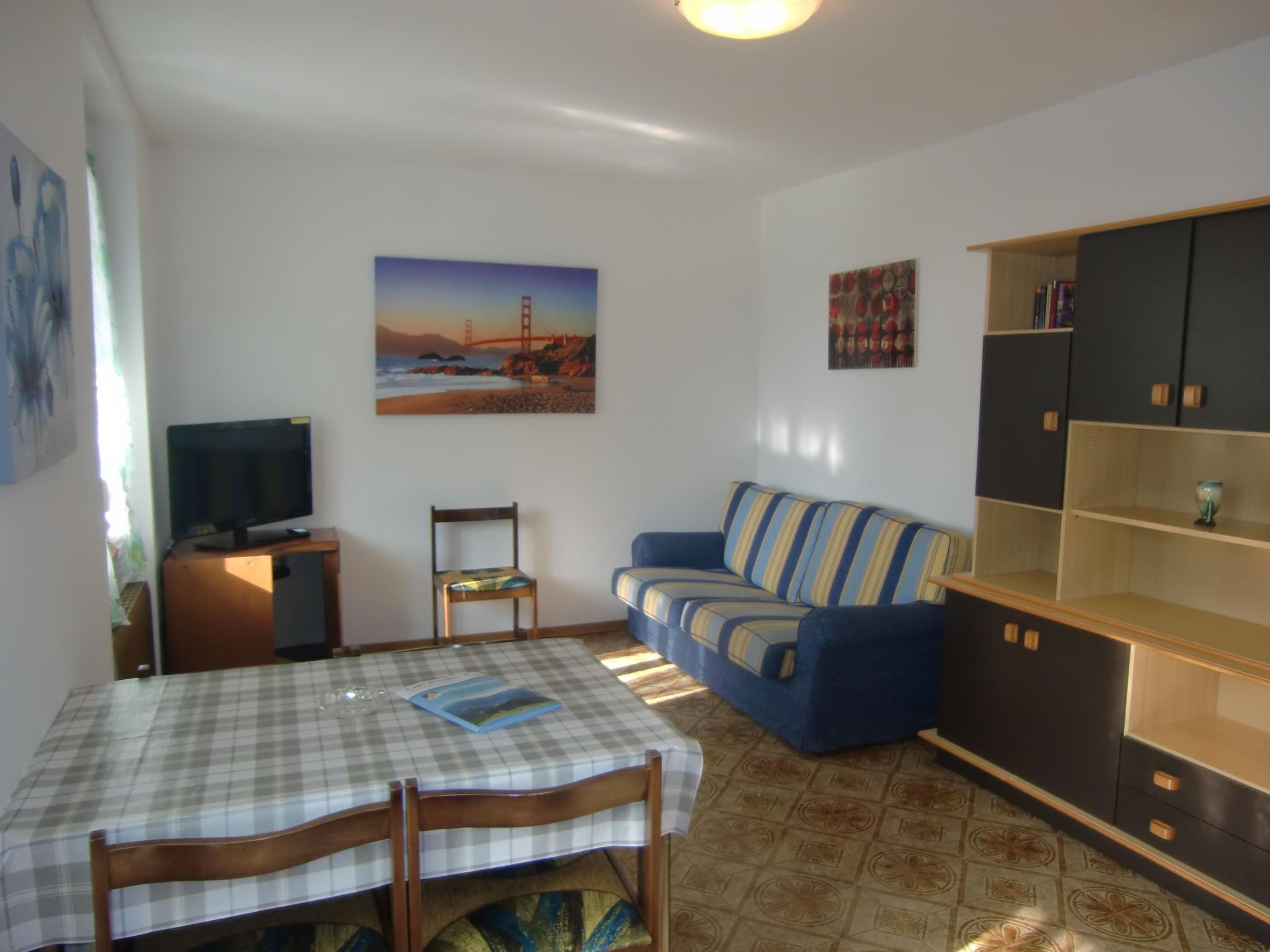 WOHNUNG IM ERDGESCHOSS MIT POSITION IM ÜBERBLICK - Image 4