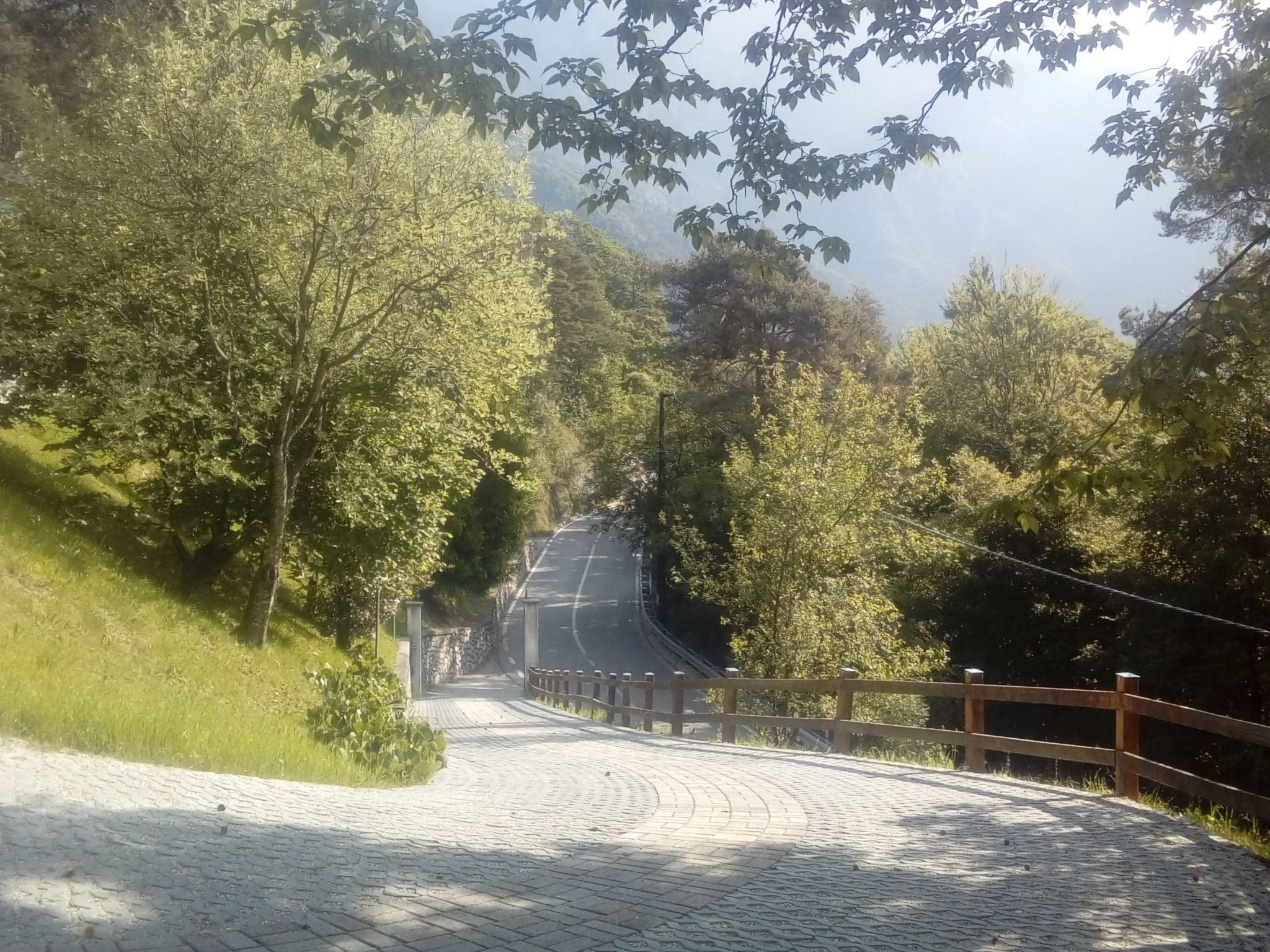 Wohnung im ersten Stock mit schönem Seeblick-Binnen