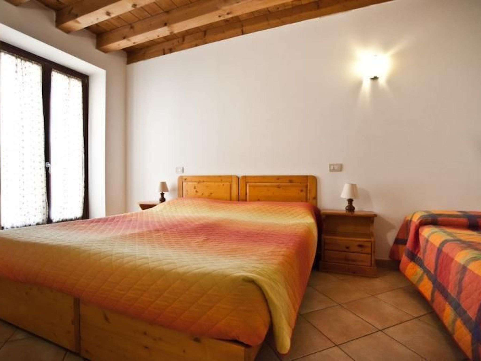 Die Wohnung befindet sich im Erdgeschoss