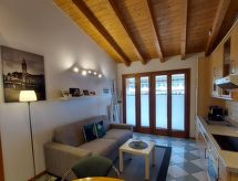 Sfeervol appartement Dina in Colà met zwembad, vlakbij het Gardameer - thumbnail 2