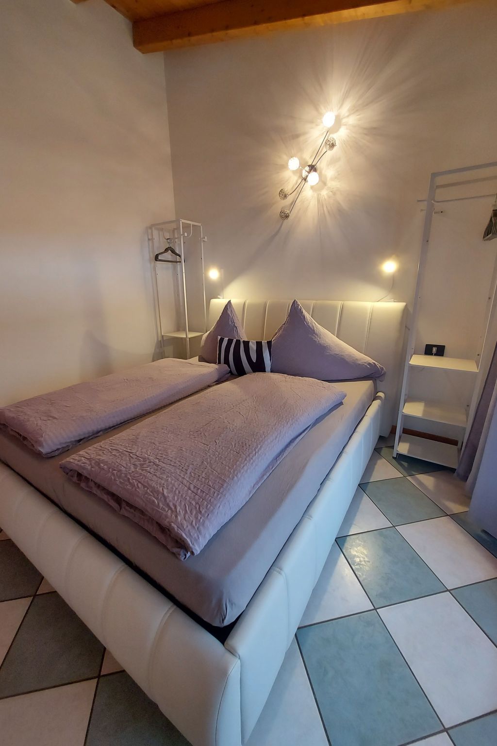 APART DINA LAZISE-Binnen