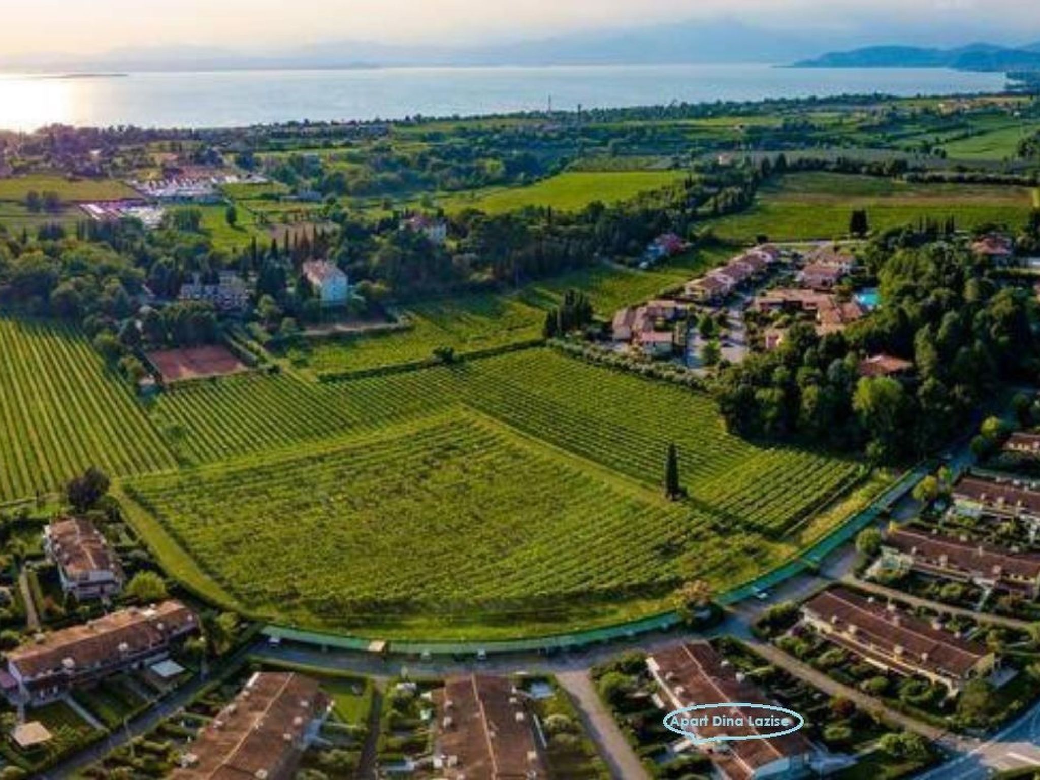 APART DINA LAZISE-Binnen