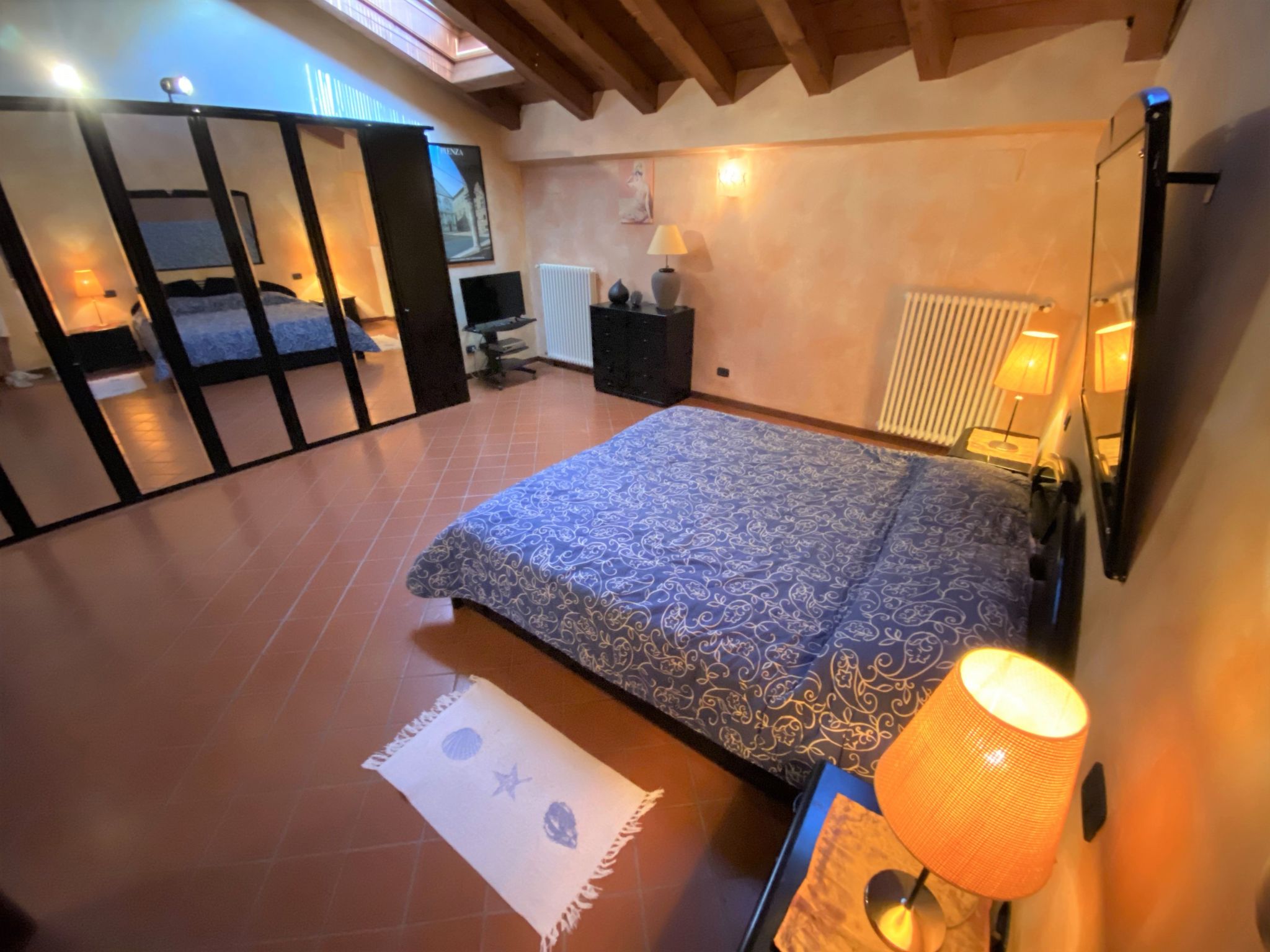 P-12 FEWO GARDALAND-Inside