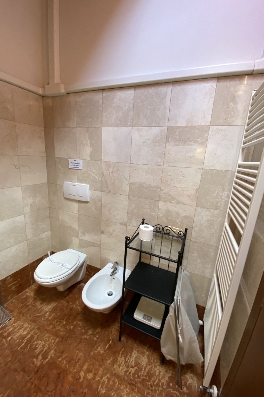 P-12 FEWO GARDALAND-Inside