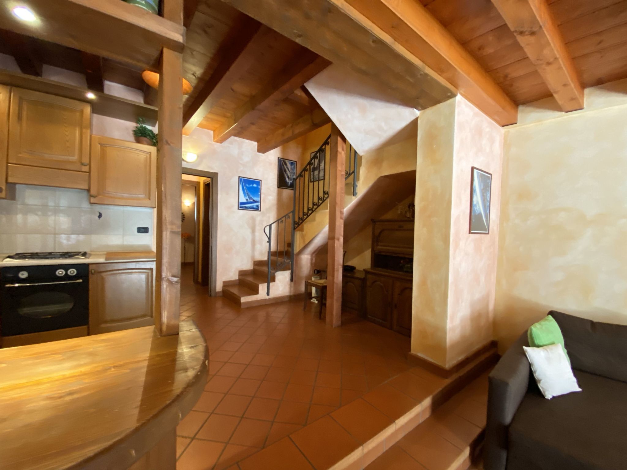 P-12 FEWO GARDALAND-Inside