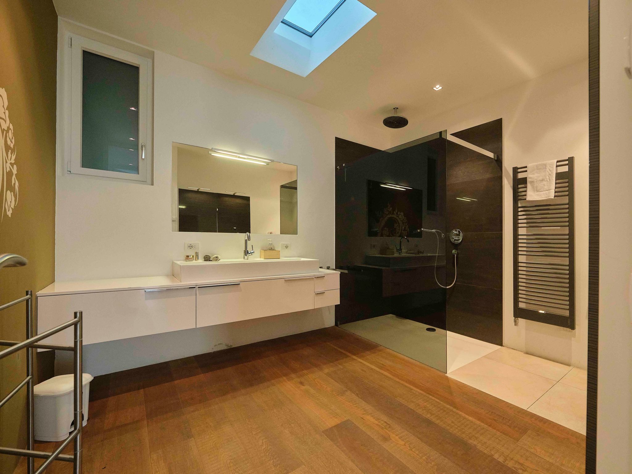 Ferienvilla 'Madabà' mit Blick aufs Wasser-Binnen