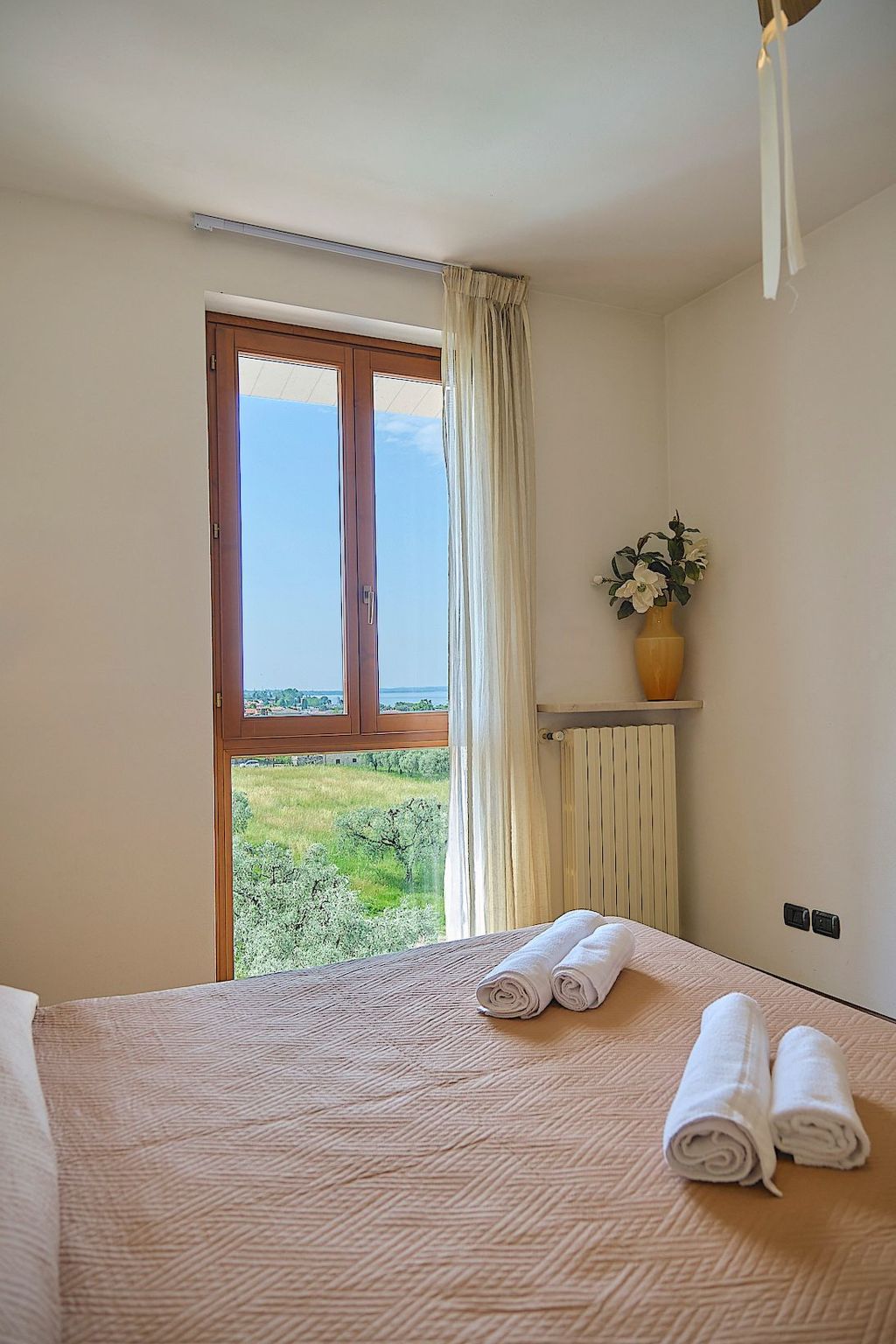 Photo of La Terrazza sul Lago - mit Terrasse mit Seeblick