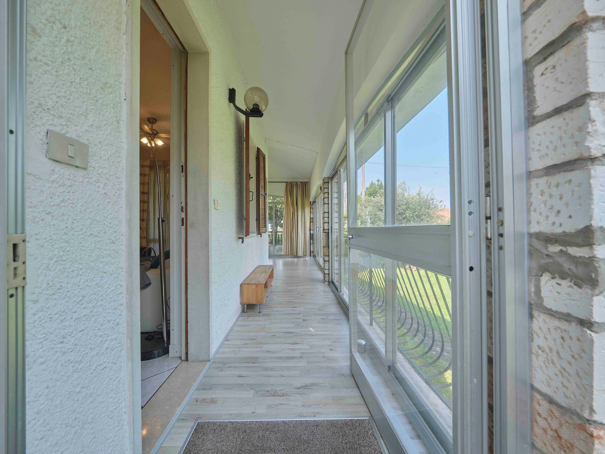 Mit Seeblick und privatem Garten-Binnen