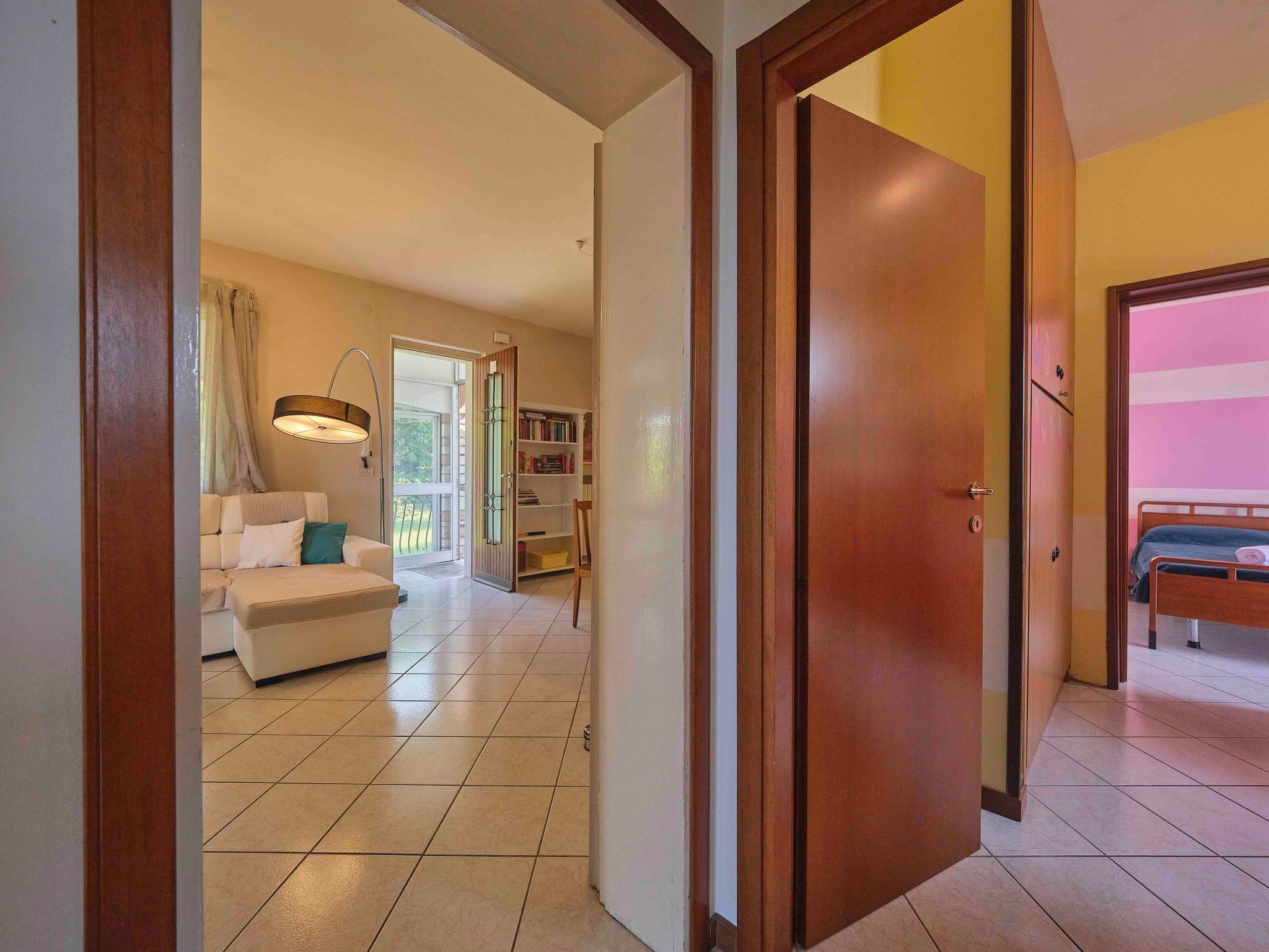 Mit Seeblick und privatem Garten-Binnen