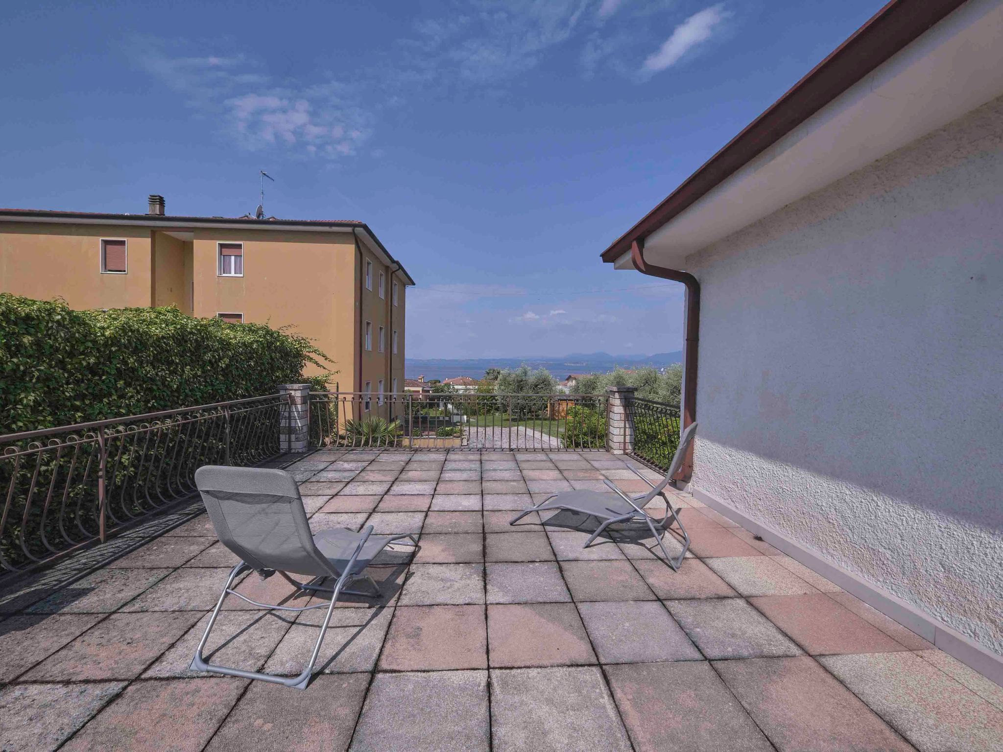 Mit Seeblick und privatem Garten-Binnen