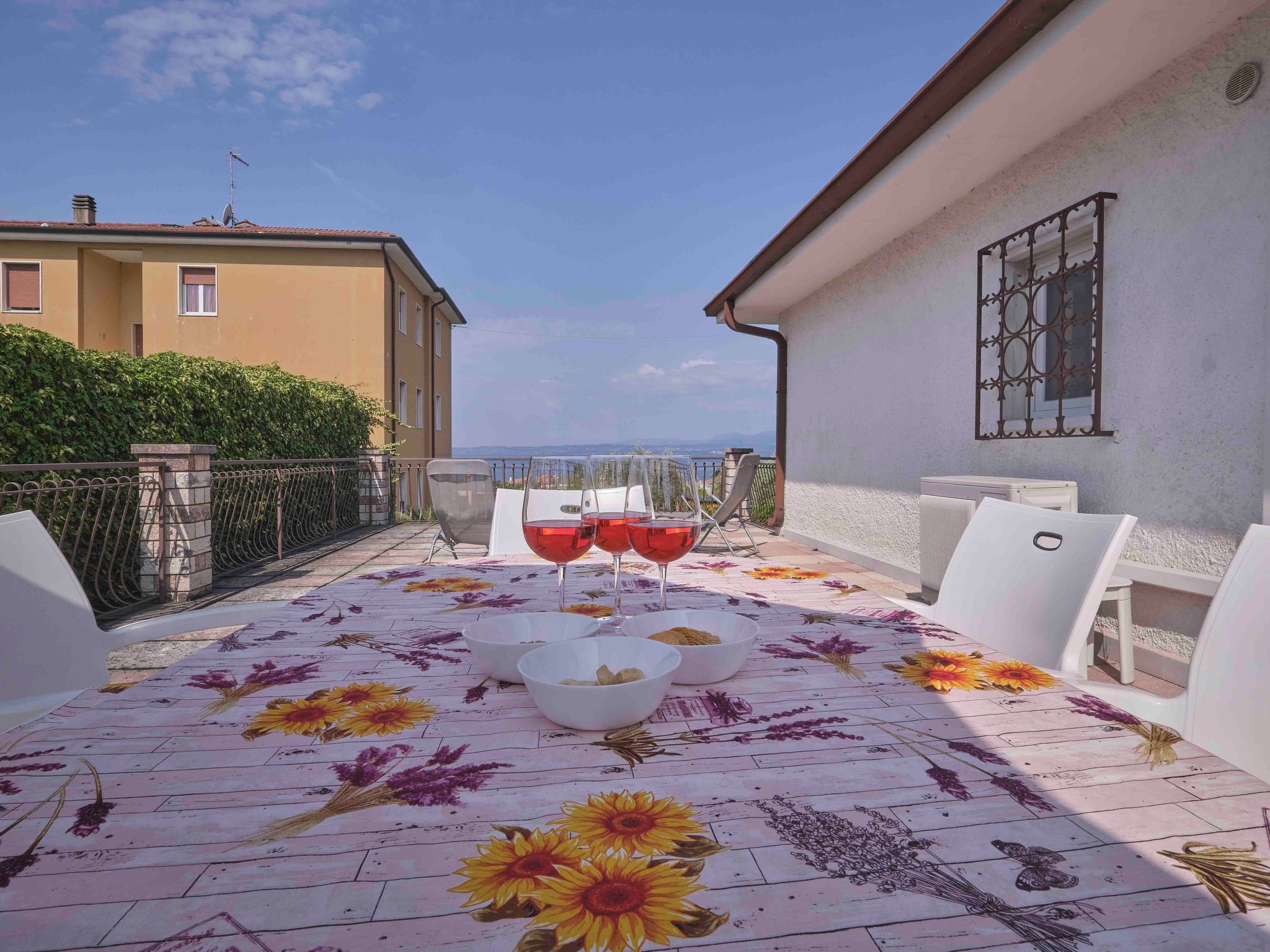 Mit Seeblick und privatem Garten-Binnen