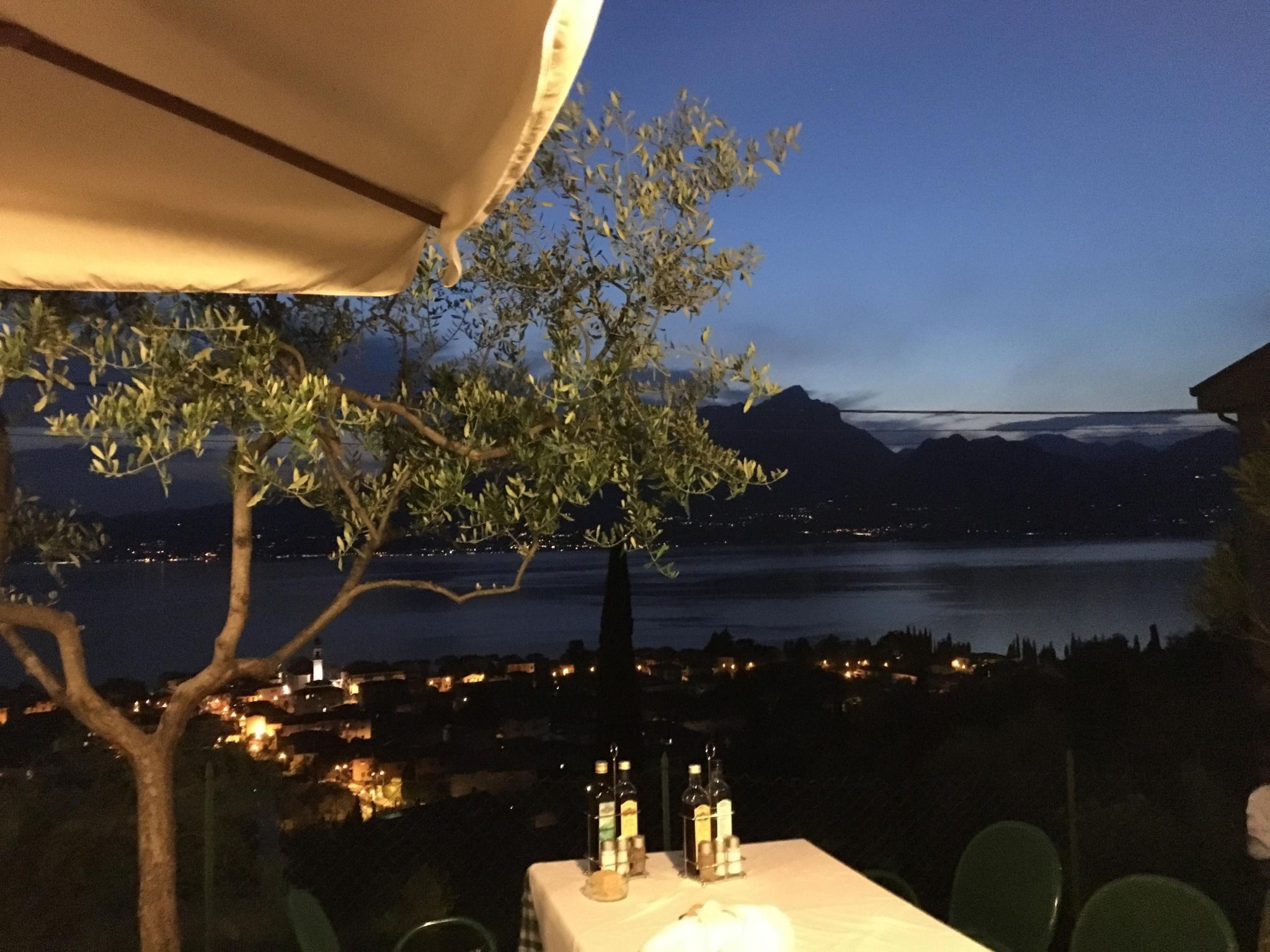 Villetta Montavolo in traumhafter Panoramalage-Binnen