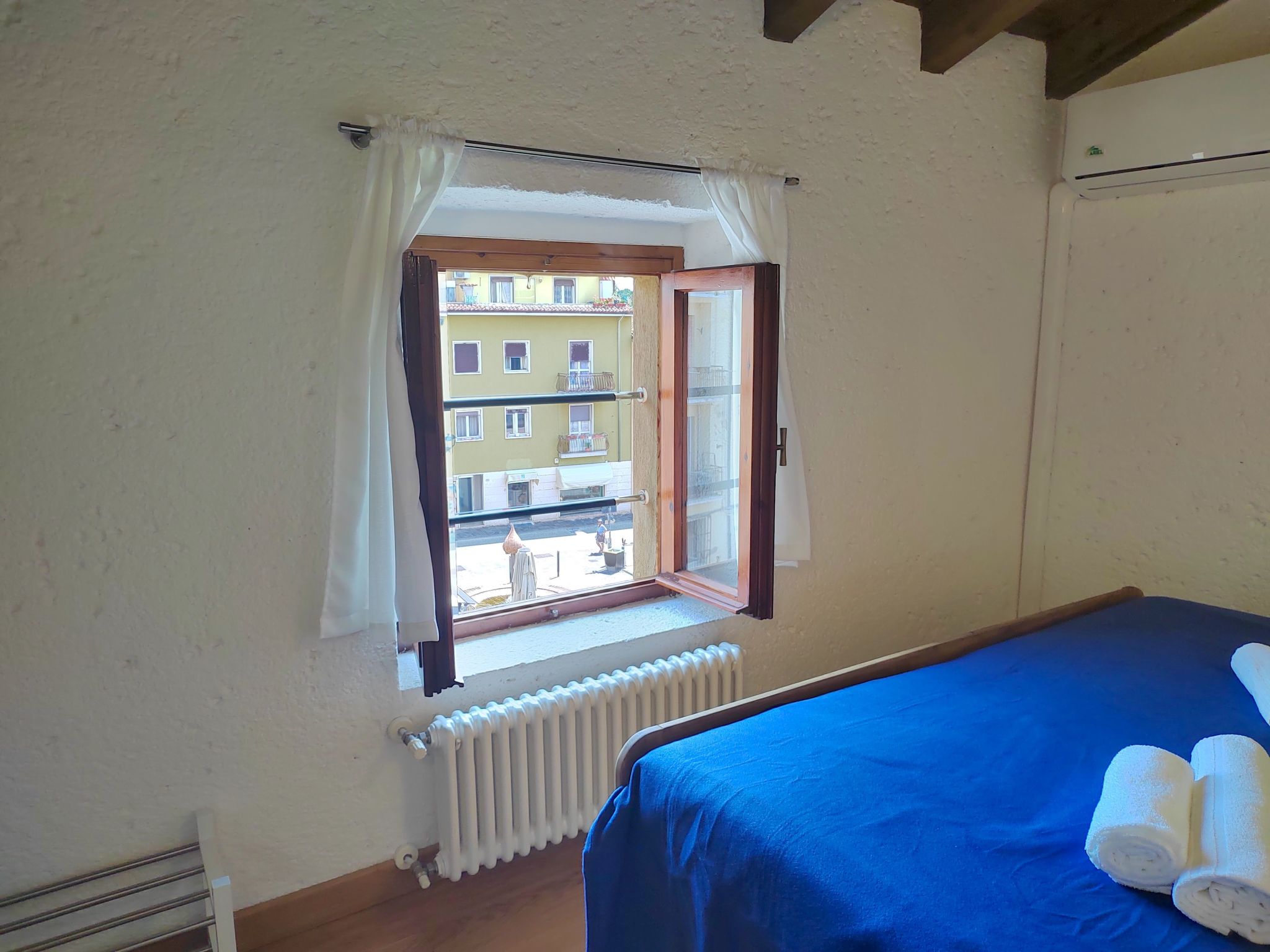 Aly d'angelo - im Turm-Binnen