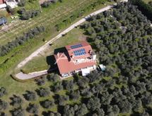 Villa i Roccoli: Luxe vrijstaande villa met privézwembad tussen de olijfbomen - thumbnail 2