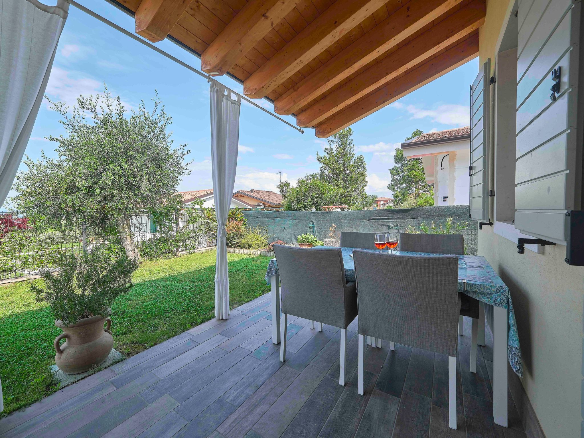 Schönes Ferienhaus Villetta Batik-Binnen