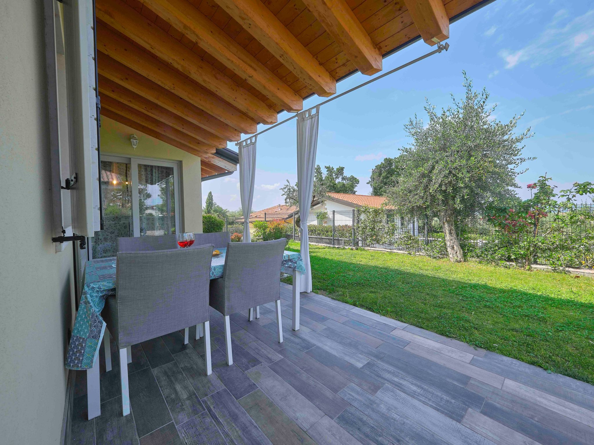 Schönes Ferienhaus Villetta Batik-Binnen