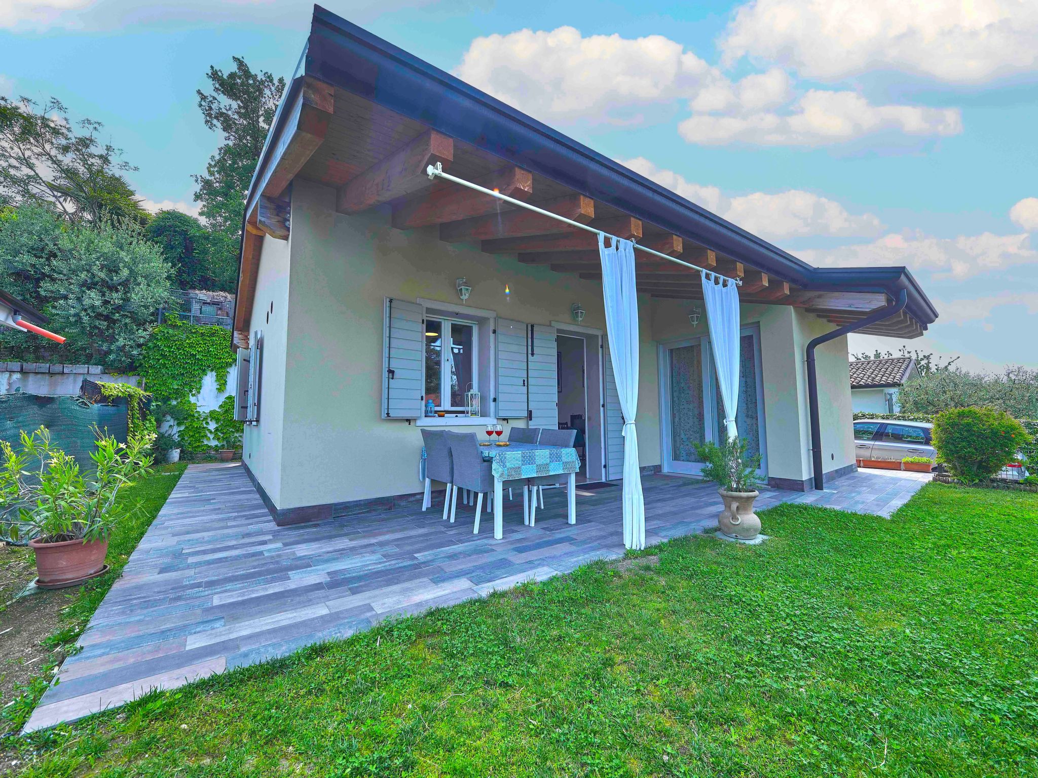 Schönes Ferienhaus Villetta Batik-Binnen