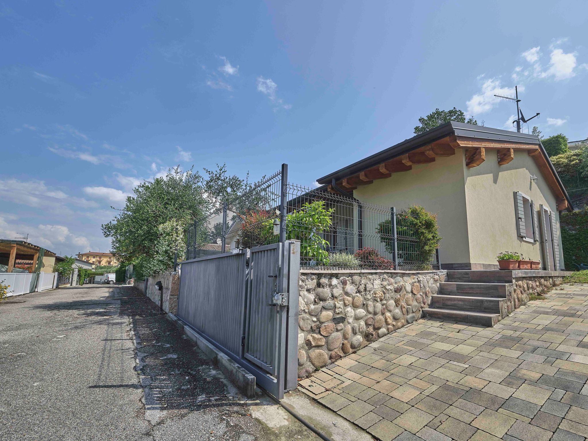 Schönes Ferienhaus Villetta Batik-Binnen