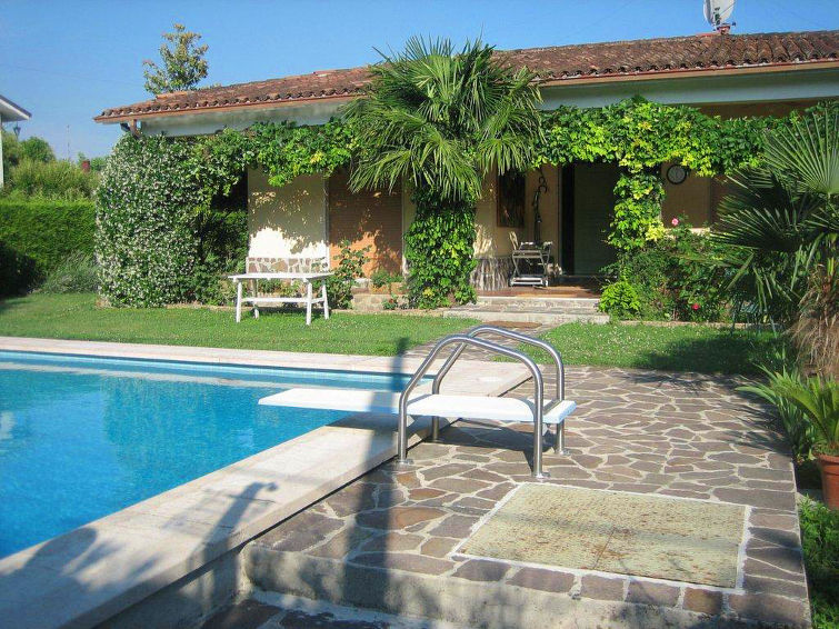 Serena Accommodation in Lazise