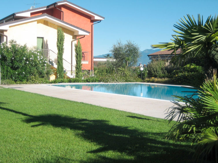 Le Camelie Apartment in Lazise