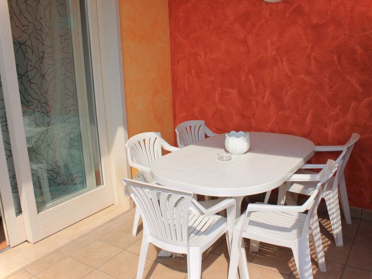 Search and Stay destination Provincia di Verona, Veneto - Italy from AU$ 205. Le Camelie