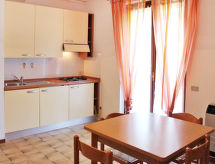 Knus appartement aan het Gardameer met zwembad, vlakbij Lazise - thumbnail 2