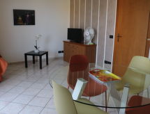 Knus appartement voor 4 bij Lazise met zwembad, op 1 km van het Gardameer - thumbnail 6