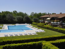 Rustiek appartement in Lazise, 350m van centrum en 1km van het Gardameer - thumbnail 2