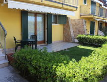 Sfeervol appartement voor 4 bij Lazise, op 1,2 km van het Gardameer - thumbnail 1