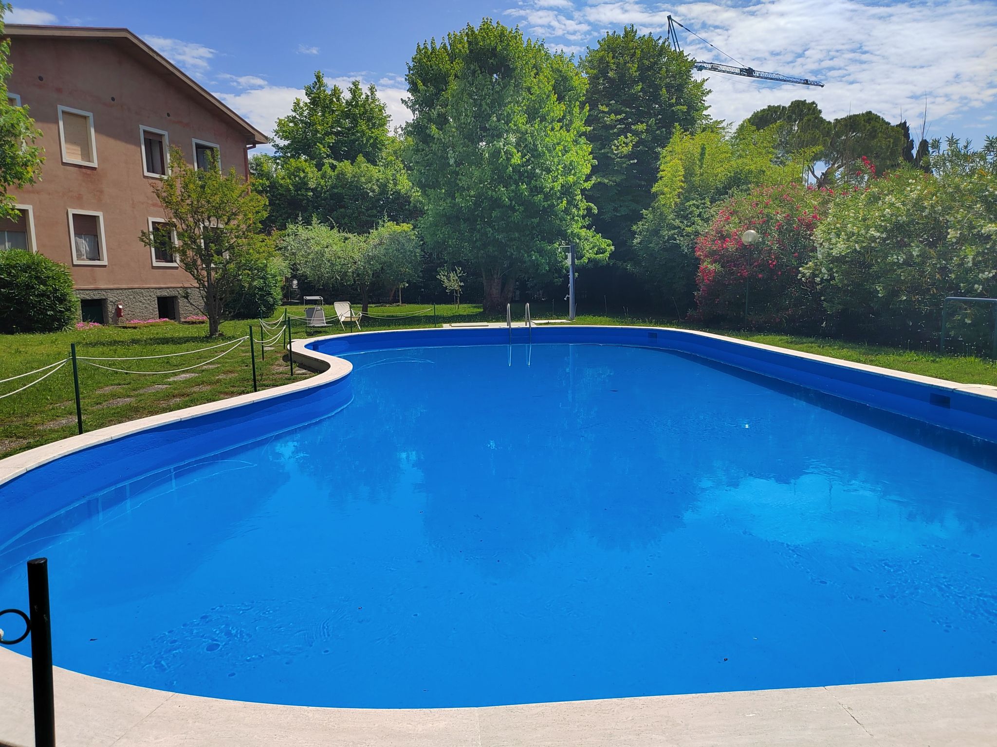 Vakantiehuis met omheinde tuin in Lazise (Italië) 1 hond is welkom