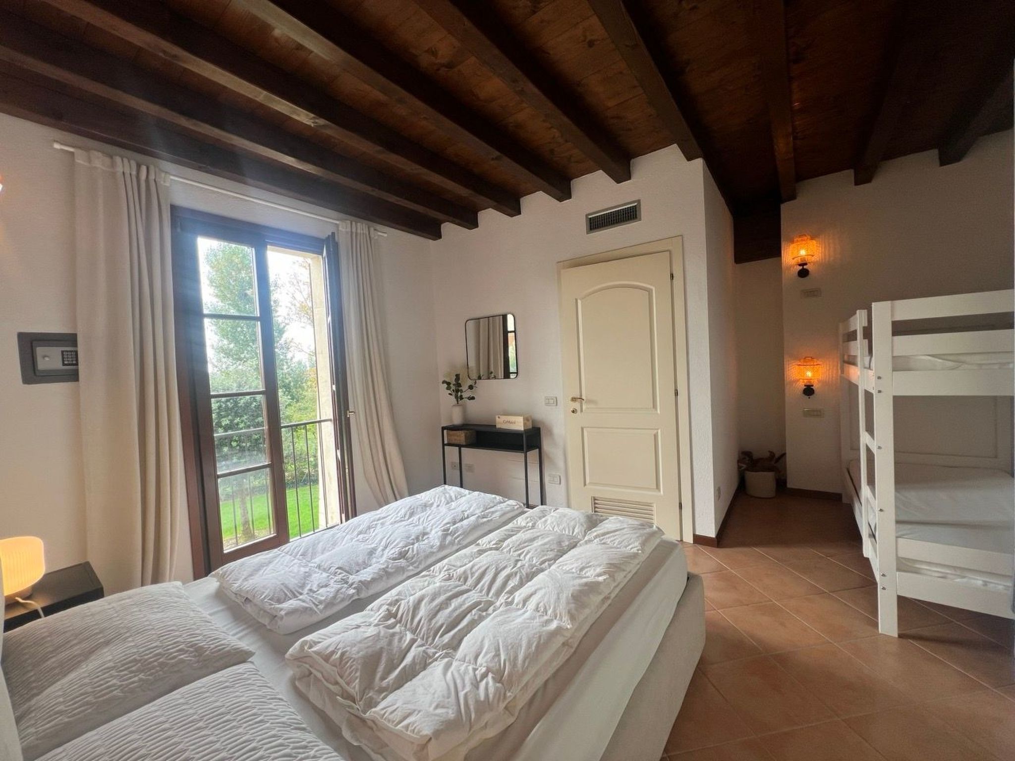 Wohnung im Resort mit großes Schwimmbad und Sportbereich-Drinnen