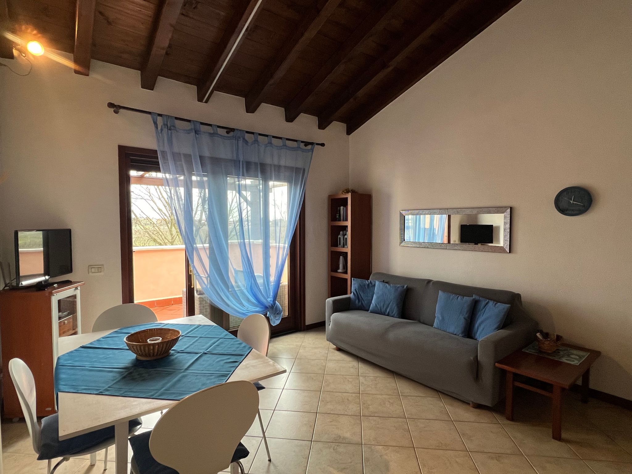 Wohnung im Resort mit großes Schwimmbad und Sportbereich-Drinnen