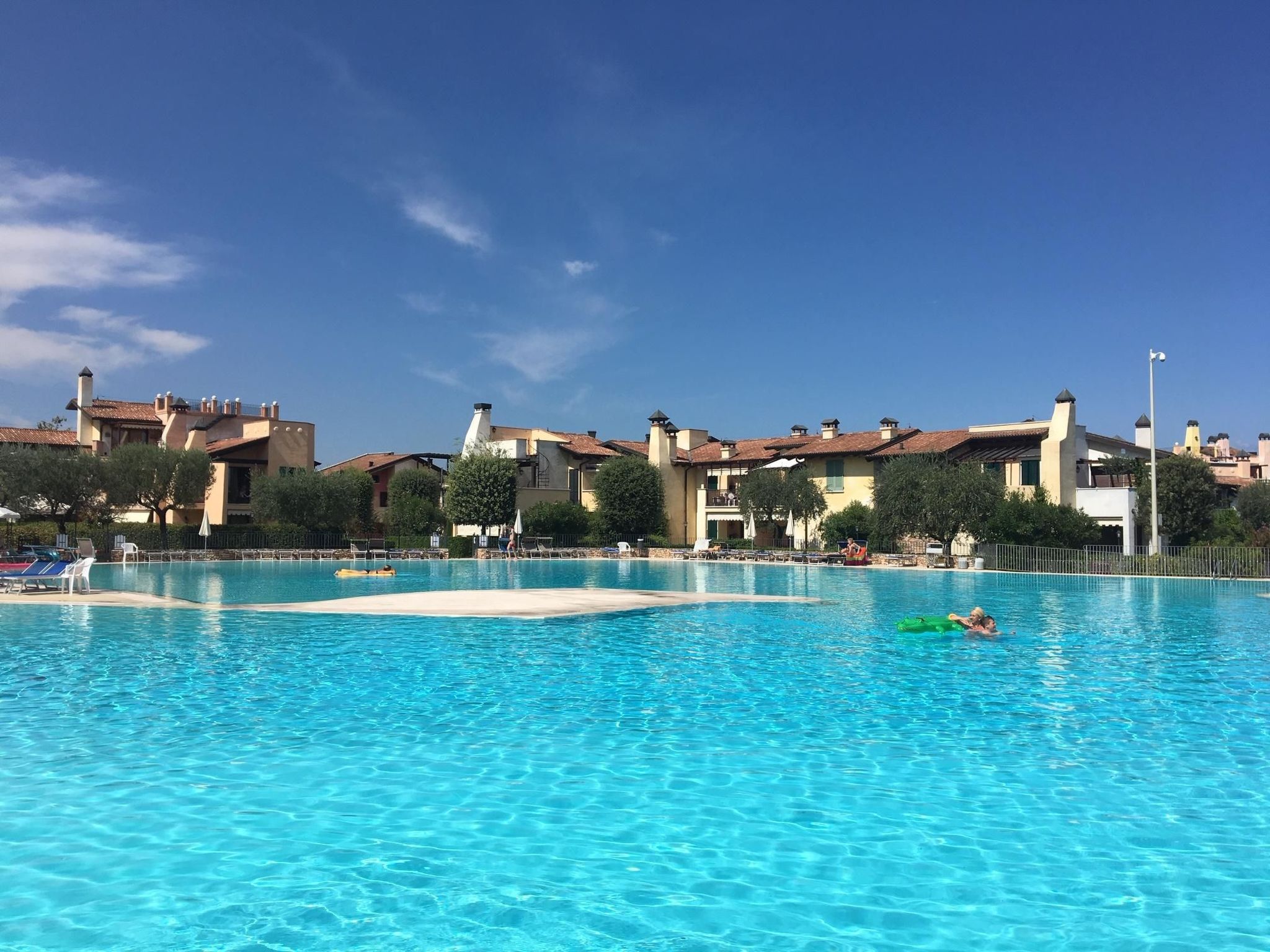 Photo of Wohnung im Resort mit großes Schwimmbad und Sportbereich