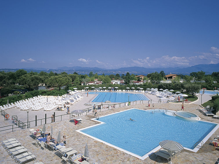 The Garda Village translation missing: cottages_en.helpers.properties.accommodation_type.holiday_resort in Sirmione