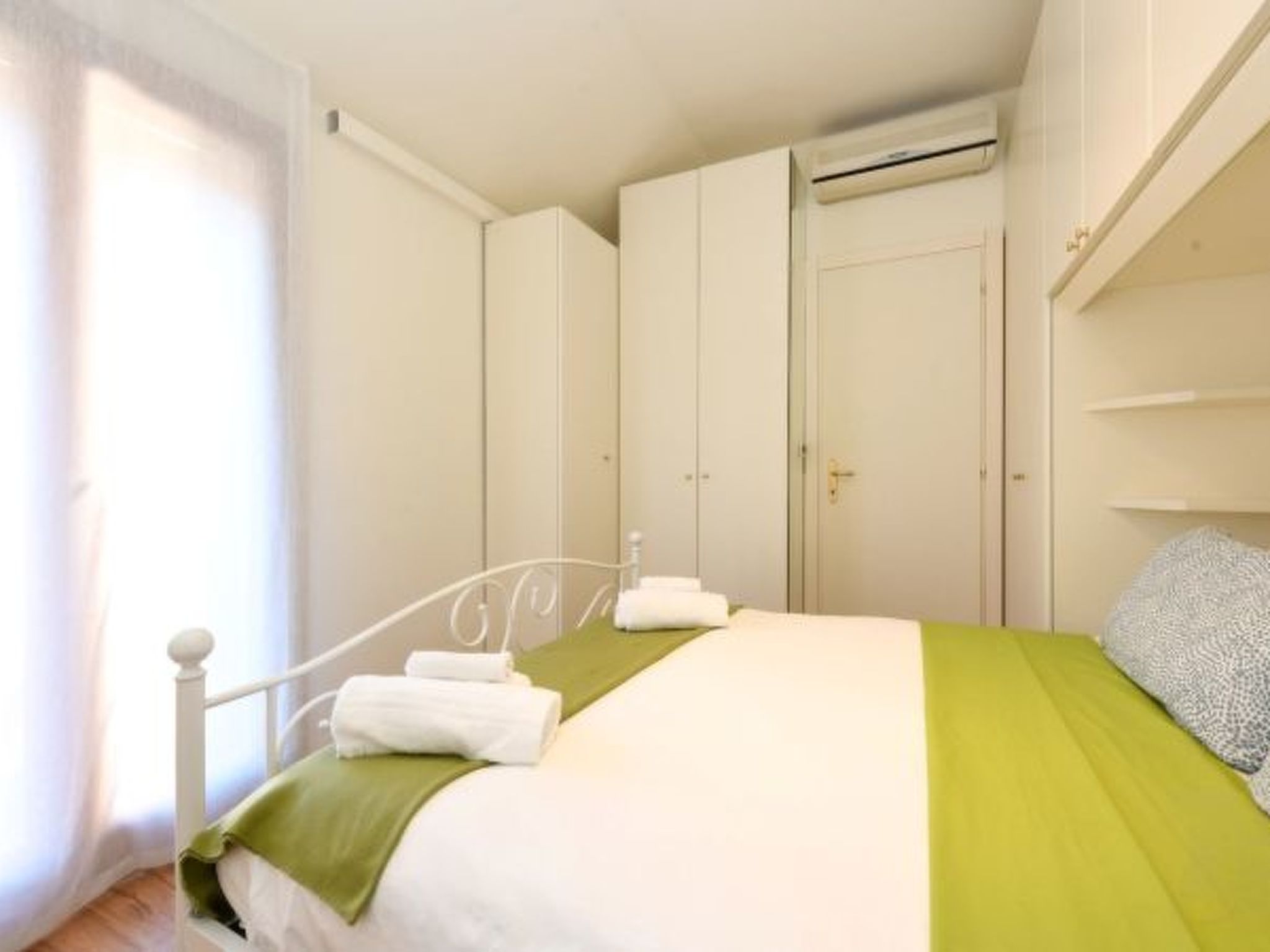 Photo of DesenzanoLoft Eden mit Seeblick und privatem Strand