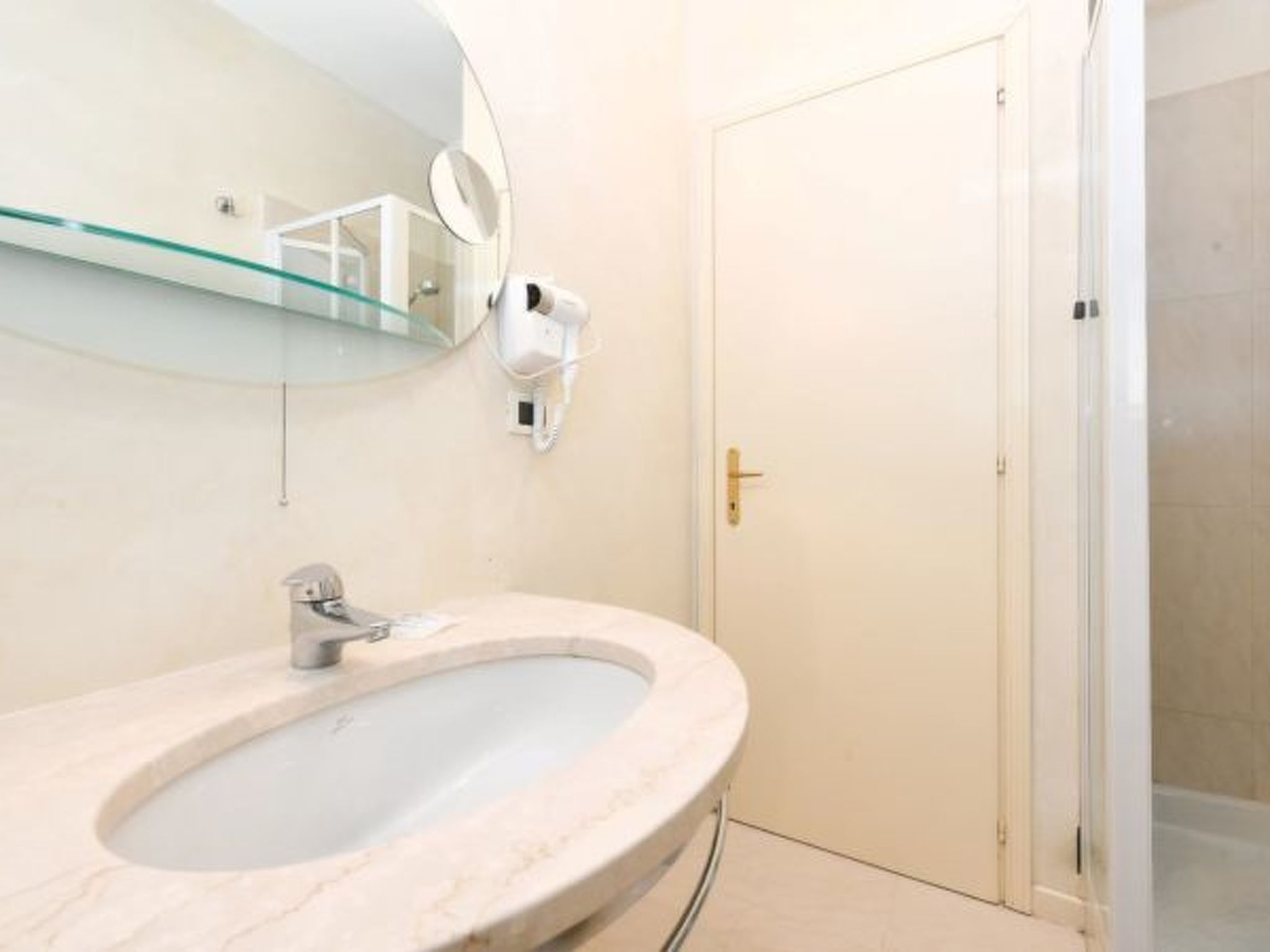 Photo of DesenzanoLoft Eden mit Seeblick und privatem Strand